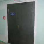 фото Двери рентгенозащитные для кабинетов лучивой диагностики.